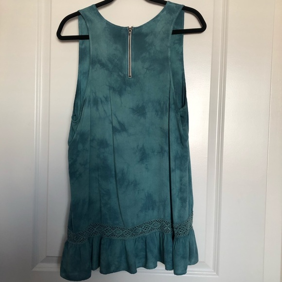 Relaxed Tank for Women - Picture 2 of 7